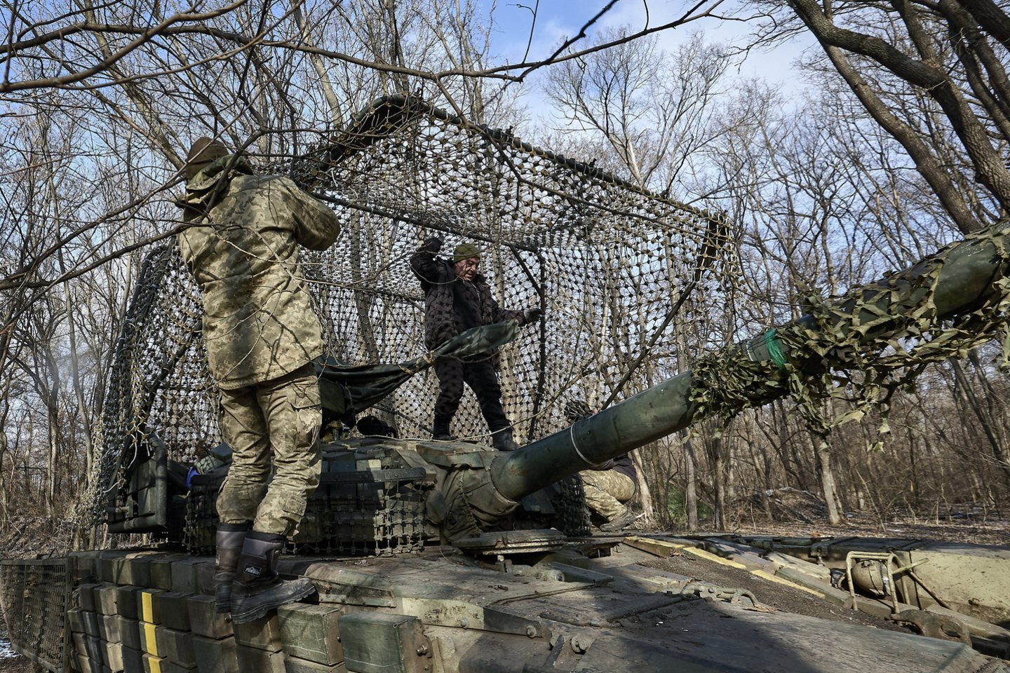 Karas Ukrainoje.<br>EPA-ELTA nuotr.