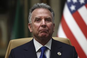 Milijardierių žaidimai: kas yra tas D. Trumpo bičiulis, kuriam patikėta Ukrainos ir Rusijos taika