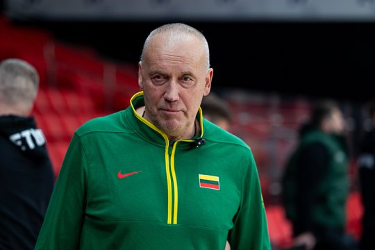 R. Kurtinaitis nuolaidų nedarė ir prakalbo apie žaidėjams paskirtus krūvius: „Neįprastai daug“