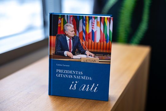 V. Bakas nuoskaudomis vadina knygoje išsakytą prezidento kritiką VSD pranešėjo komisijai: panašu į intrigas