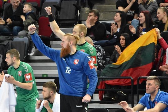 Lietuvos vartininkas su islandų klubu įsiveržė į Europos rankinio taurės ketvirtfinalį