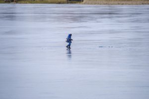 Tragedija Šilalės rajone: ant ežero ledo rastas negyvas jaunas vyras