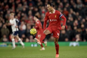 „Liverpool“ tvirtina pozicijas: nuo pat mačo pradžios šeimininkavo „Manchester City“ tvirtovėje