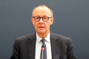 Vokietijos konservatorių lyderis F. Merzas nori formuoti vyriausybę su socialdemokratais