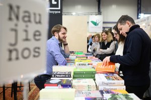 „Žinovų klubo“ testas. Ką žinote apie knygų mugę ir literatūros naujienas Lietuvoje?