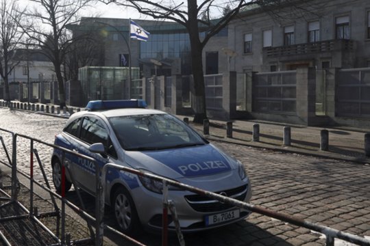 Vokietijoje susidūrus dviem autobusams nukentėjo 33 žmonės