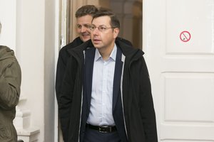 G. Nausėda iš korupcijos byloje nuteisto G. Steponavičiaus atėmė valstybinį apdovanojimą