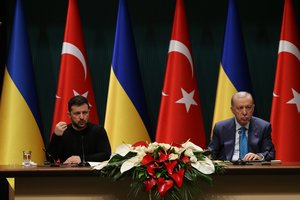 Turkija pasirengusi paremti Ukrainos narystę NATO