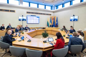 Vyriausybė patvirtino darbų programą Seimo pavasario sesijai: didžiausias dėmesys – biurokratizmui versle mažinti