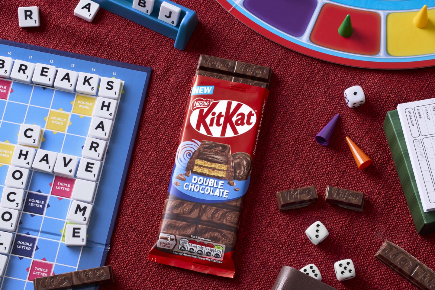 Prekių ženklas „KitKat“, kuris nuo seno garsėja kaip kviečiantis surasti taip reikalingo malonaus laiko sau dienos metu, siūlo ieškoti naujų progų pasimėgauti šokolado gaminiais.