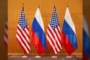 Stambule baigėsi Rusijos ir JAV derybos dėl ambasadų darbo: truko net šešias su puse valandos