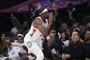 L. Walkeris šildė suolą, o G. Yabusele ir karjeros vakarą išgyvenęs gynėjas nukalė „76ers“ pergalę