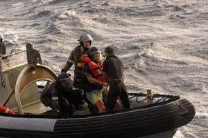 Jūra nerimsta: A. Mockaus kelionė į krantą užtruks gerokai ilgiau nei planuota