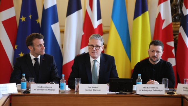 K. Budrys užsiminė apie į vairuotojo kėdę sėdinčią Europą: įvardijo, kas galėtų kalbėtis su Rusija
