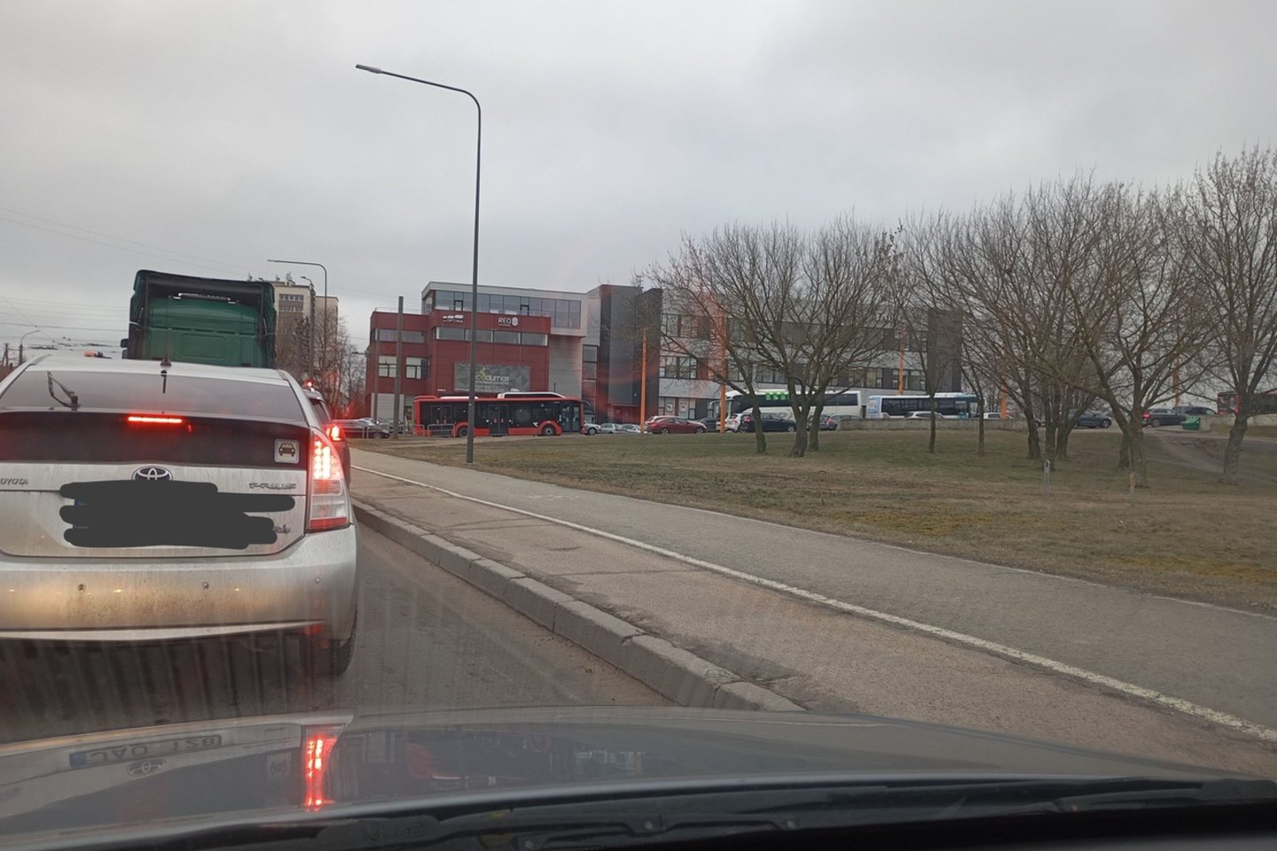 Po avarijos susidarė spūstis.