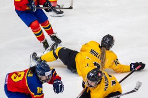 Klampiose rungtynėse Lietuvos moterų ledo ritulio rinktinė nusileido rumunėms