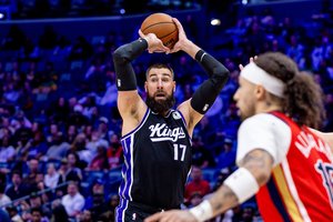 J. Valančiūnas kompensavo D. Sabonio netektį – prisidėjo prie šoką patyrusių varžovų triuškinimo