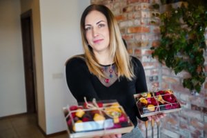 Po ilgų metų Airijoje į Panevėžį grįžusi Jūratė gamina skanėstus: vyras dažnai ateina patikrinti, ar ji vis dar gyva