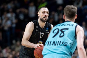 Savo jausmus per du pratęsimus papasakojęs G. Orelikas įvertino ir D. Gailiaus metimą KMT: „Įsivaizduoju, iki dabar jam dar griaužia pilvą“