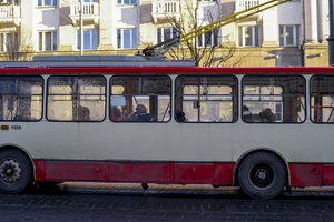 Galutinai apsispręs dėl to, kiek mokėsime už viešąjį transportą Vilniuje: laukia paskutinis balsavimas
