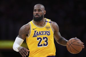 Įspūdinga riba – L. Jamesas peržengė 50 tūkst. įmestų taškų zoną