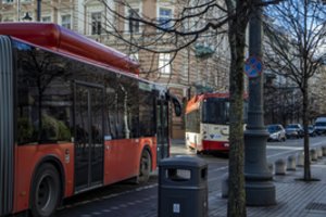 Nuo liepos Vilniuje brangsta viešojo transporto bilietai: štai kiek mokėsime