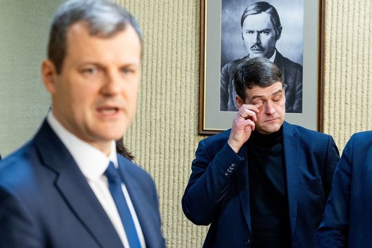 R. Žemaitaitį apgavęs anonimas sureagavo į G. Palucko žodžius: man gėda dėl premjero reakcijos į kenkėjo elgesį