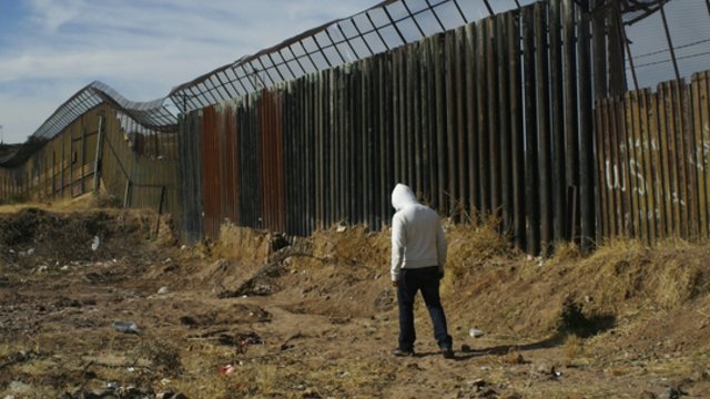 JAV didina išteklius prie pietinės sienos: kovai su migracija – DI
