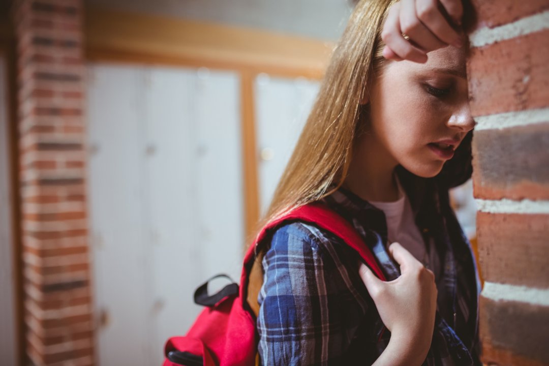 Mokytojas gali išgelbėti net ir paauglio gyvybę: kaip suprasti, jog psichologinė pagalba – būtina