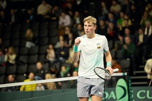 Po sunkaus mūšio Kretoje su E. Butvilu vokiečių tenisininkas užsipuolė teisėją: kaltino, kad jis nemoka už maistą