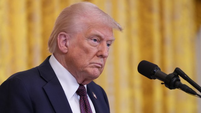 D. Trumpo administracijos veiksmai primena diktatūrų pradžią: pavojaus ženklai akivaizdūs