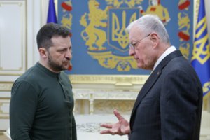 Iš K. Kelloggo – paaiškinimas dėl D. Trumpo sprendimo nutraukti karinę paramą Ukrainai