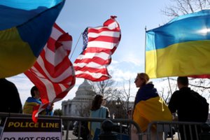 240 tūkst. ukrainiečių pabėgėlių gali būti deportuoti iš JAV: planus pakomentavo ir D. Trumpas