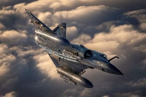 Ukrainą nuo rusų antpuolio pirmą kartą gynė prancūzų naikintuvai „Mirage-2000“
