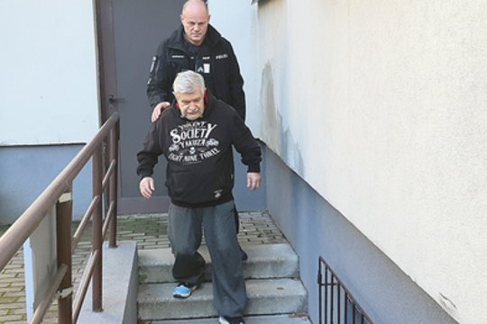 Palaikai – be kojų, o kūnas – šiukšlių maiše: itin žiaurią žmogžudystę įvykdęs senjoras paleistas į laisvę