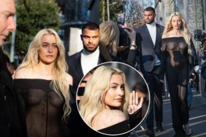 M. Jacksono dukra Paryžiaus gatvėse demonstravo savo grožybes: puošėsi perregima suknele