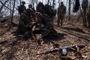 „Šimtai žuvusių ukrainiečių“: po griežto JAV sprendimo – spartus rusų šturmas Kursko srityje