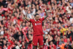 „Liverpool“ rungtynių vos nepalaidojęs D. Nunezas tapo komandos didvyriu