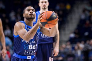 Be svarbaus dueto rungtyniavę jonaviečiai išsiveža pergalę iš Šiaulių