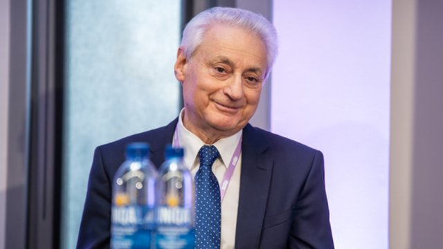 Įkvepiantis pokalbis su ilgamečiu mokytoju: apie tai, ką iš tiesų reiškia būti pedagogu ir koks yra svarbiausias uždavinys