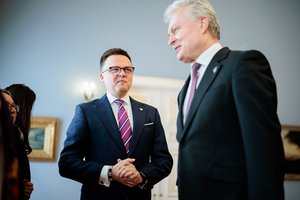 G. Nausėda su Lenkijos Seimo Maršalka aptarė dvišalius santykius, saugumo situaciją regione