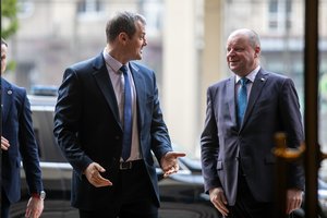 S. Skvernelis ragina nelaukti „didžiojo gelbėtojo“: turime gebėti savimi pasirūpinti patys