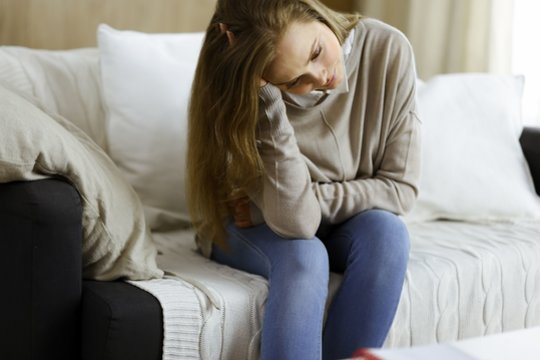 Gyvenimo džiaugsmu tryškusi mama paniro į depresiją: viešai kalba apie ligą ir kas jai padeda
