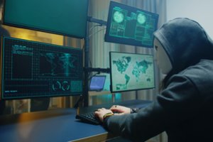 Lietuva – skaitmeninių atakų epicentre: nematomi pavojai saugumui