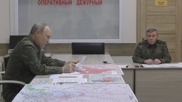 Kurske – pirmasis V. Putino vizitas nuo Ukrainos įsiveržimo: nuskambėjo nauji grasinimai
