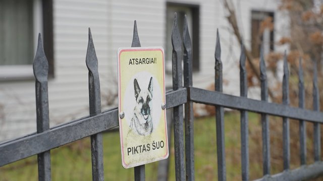Gyvūnų gerovės organizacija informuoja: praėjusiais metais dėl pažeidimų nubaustas 171 asmuo