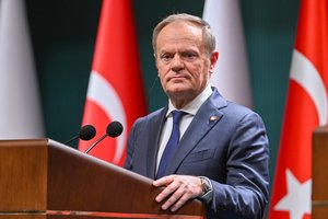 D. Tuskas apie branduolinį ginklą Lenkijoje: tokius klausimus verčiau spręsti diskretiškai, o ne duodant interviu žiniasklaidai