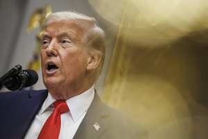 D. Trumpas sureagavo į V. Putino pareiškimus: „Tikimės, kad Rusija pasielgs teisingai“