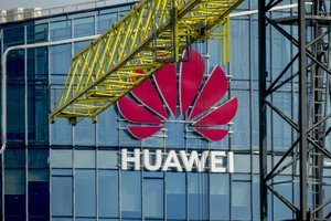 Belgijos valdžios institucijos kaltina bendrovę „Huawei“ kyšininkavimu ES Parlamente