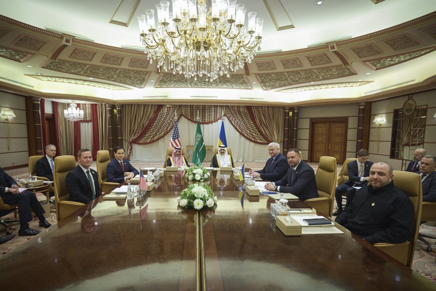 JAV ir Ukrainos atstovų derybos Saudo Arabijoje.<br>EPA-ELTA nuotr.